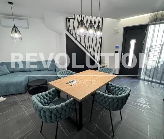 Дава се под наем Двустаен апартамент в Варна, Център - 60 кв.м за 625 € - Снимка #1
