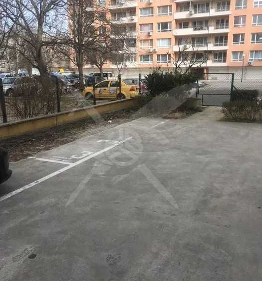 Гараж / Паркомясто в Пловдив, Коматевски възел - 15 кв.м за 567 €/кв.м - Снимка #1