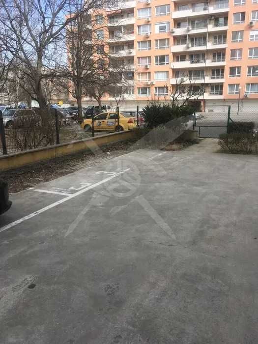 Гараж / Паркомясто в Пловдив, Коматевски възел - 15 кв.м за 567 €/кв.м - Снимка #1