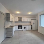 Дава се под наем Двустаен апартамент в Асеновград - 75 кв.м за 355.98 € - Снимка #1