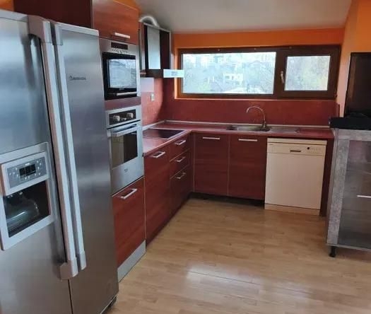 Дава се под наем Етаж от къща в Варна, Възраждане 4 - 100 кв.м за 548.25 € - Снимка #1