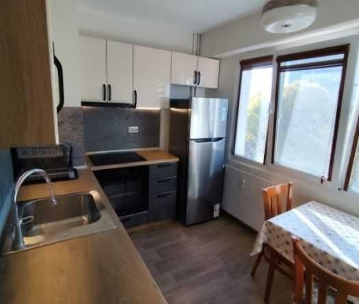 Дава се под наем Едностаен апартамент в София, Център - 50 кв.м за 500 € - Снимка #1