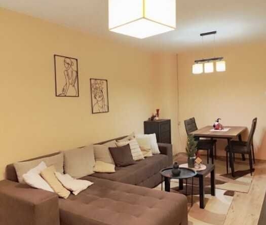 Двустаен апартамент в София, Център - 72 кв.м за 1488 €/кв.м - Снимка #1