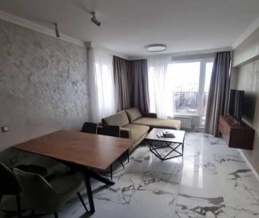 Дава се под наем Двустаен апартамент в София, Център - 68 кв.м за 600 € - Снимка #1