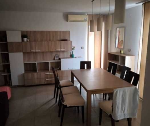 Дава се под наем Тристаен апартамент в София, Красно село - 95 кв.м за 846.6 € - Снимка #1