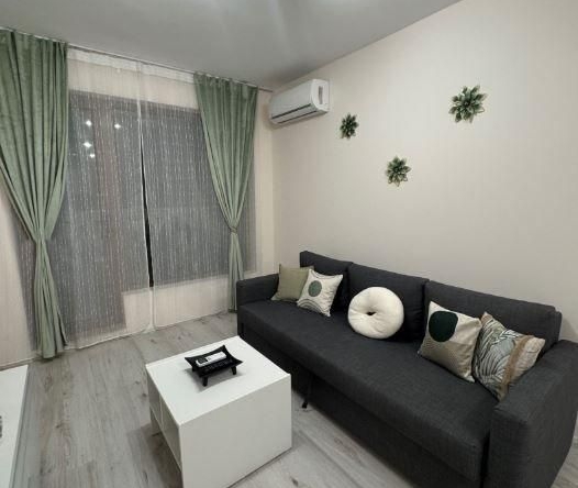 Дава се под наем Двустаен апартамент в Варна, Аспарухово - 80 кв.м за 498.27 € - Снимка #1