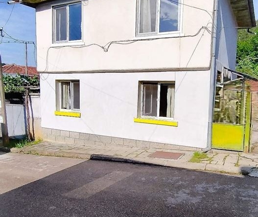 Къща в с. Калейца, Област Ловеч - 84 кв.м за 850 €/кв.м - Снимка #1