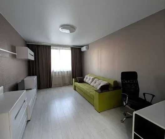 Дава се под наем Двустаен апартамент в София, Център - 55 кв.м за 402.39 € - Снимка #1