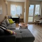 Дава се под наем Двустаен апартамент в Бургас, Възраждане - 65 кв.м за 500 € - Снимка #1