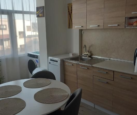 Дава се под наем Двустаен апартамент в Пловдив, Каменица 2 - 70 кв.м за 500 € - Снимка #1