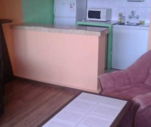 Дава се под наем Едностаен апартамент в Бургас, Изгрев - 42 кв.м за 175 € - Снимка #1