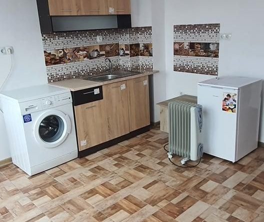 Дава се под наем Едностаен апартамент в Пловдив, Център - 30 кв.м за 250 € - Снимка #1