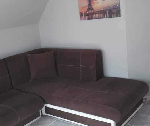 Дава се под наем Тристаен апартамент в Бургас, Зорница - 80 кв.м за 255 € - Снимка #1