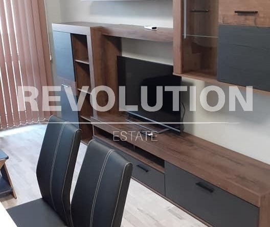 Дава се под наем Двустаен апартамент в Варна, Левски - 67 кв.м за 450 € - Снимка #1