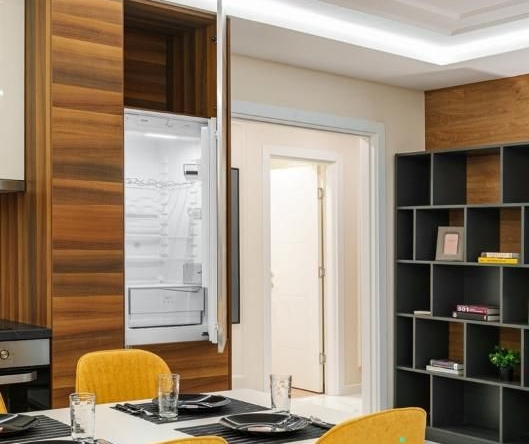 Дава се под наем Тристаен апартамент в Пловдив, Младежки Хълм - 112 кв.м за 1000 € - Снимка #1