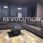 Дава се под наем Тристаен апартамент в Варна, Галата - 122 кв.м за 1100 € - Снимка #1