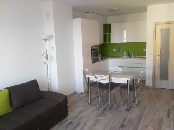 Дава се под наем Двустаен апартамент в Варна, Гранд Мол Варна - 63 кв.м за 436.05 € - Снимка #1