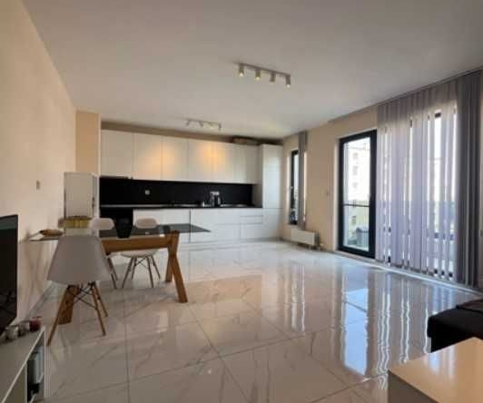 Дава се под наем Двустаен апартамент в София, Изгрев - 95 кв.м за 896.58 € - Снимка #1