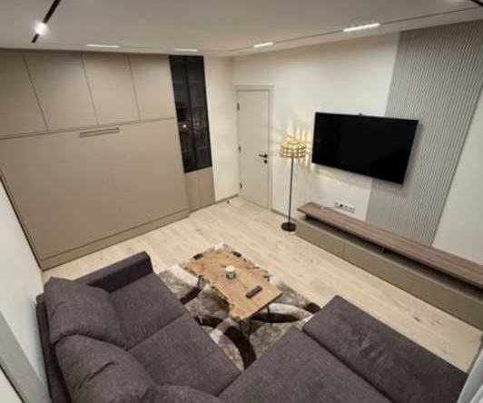 Дава се под наем Двустаен апартамент в София, Изток - 70 кв.м за 796.62 € - Снимка #1