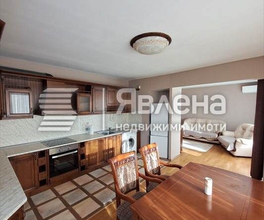 Тристаен апартамент в Варна, Гръцка махала - 120 кв.м за 2913 €/кв.м - Снимка #1