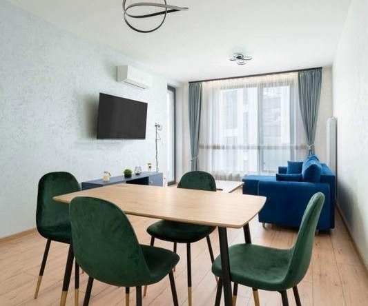 Дава се под наем Двустаен апартамент в София, Дружба 2 - 68 кв.м за 815.49 € - Снимка #1