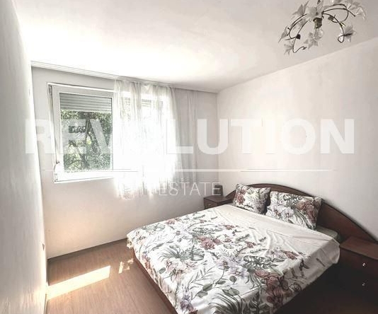 Дава се под наем Четиристаен апартамент в Варна, Автогара - 134 кв.м за 500 € - Снимка #1