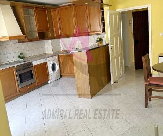 Дава се под наем Тристаен апартамент в Варна, Генералите - 150 кв.м за 613 € - Снимка #1