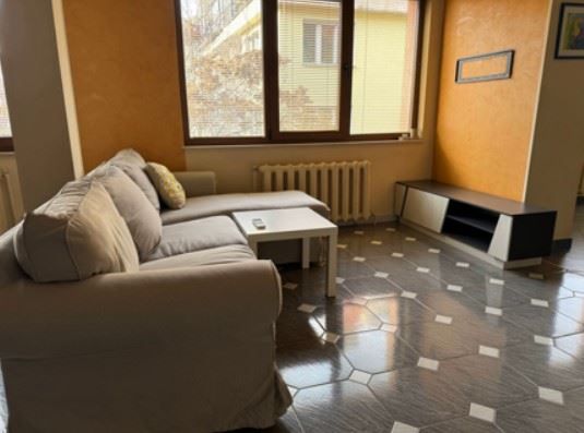 Дава се под наем Тристаен апартамент в София, Лозенец - 101 кв.м за 857.82 € - Снимка #1