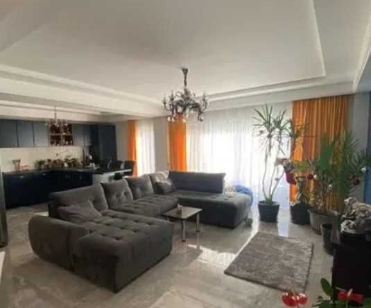 Дава се под наем Тристаен апартамент в Пловдив, Коматево - 90 кв.м за 290.7 € - Снимка #1