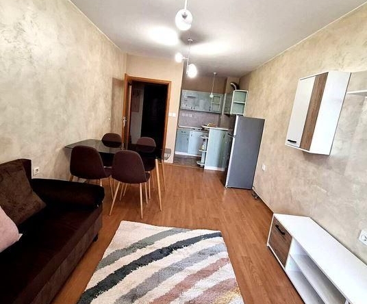 Дава се под наем Двустаен апартамент в Бургас, Лазур - 67 кв.м за 474.3 € - Снимка #1