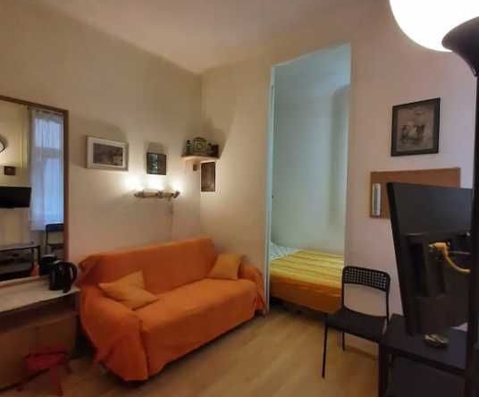 Дава се под наем Двустаен апартамент в Пловдив, Изгрев - 54 кв.м за 173.4 € - Снимка #1