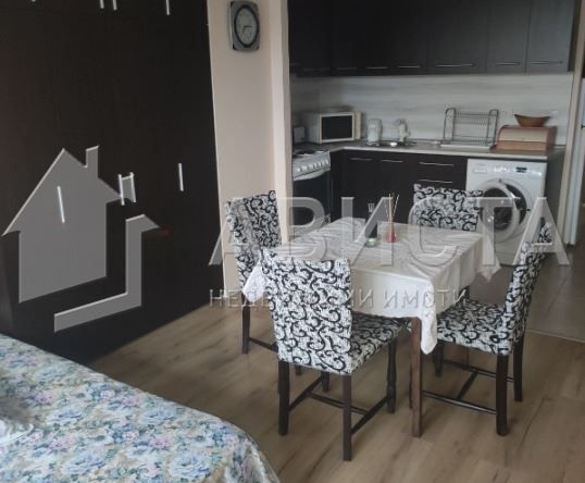 Дава се под наем Едностаен апартамент в София, Люлин 4 - 43 кв.м за 306 € - Снимка #1