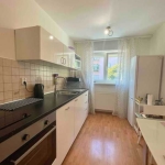 Дава се под наем Тристаен апартамент в Пловдив, Център - 97 кв.м за 382.5 € - Снимка #1