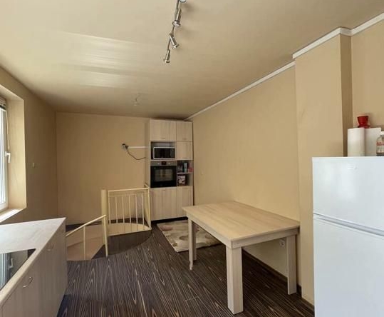 Дава се под наем Тристаен апартамент в София, Лозенец - 75 кв.м за 749 € - Снимка #1