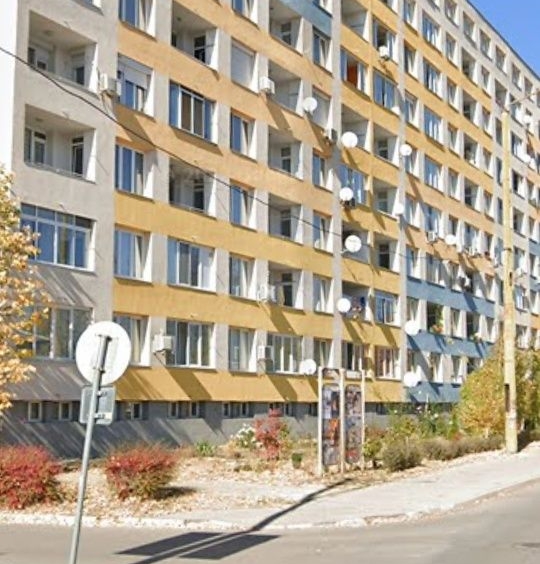 Тристаен апартамент в Габрово, Младост - 90 кв.м за 1020 €/кв.м - Снимка #1