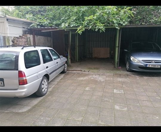 Дава се под наем Гараж / Паркомясто в Бургас, Възраждане - 15 кв.м за 75.99 € - Снимка #1