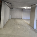 Дава се под наем Гараж / Паркомясто в София, Студентски град - 20 кв.м за 102 € - Снимка #1