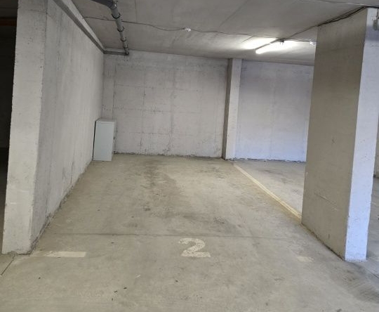 Дава се под наем Гараж / Паркомясто в София, Студентски град - 20 кв.м за 112.2 € - Снимка #1