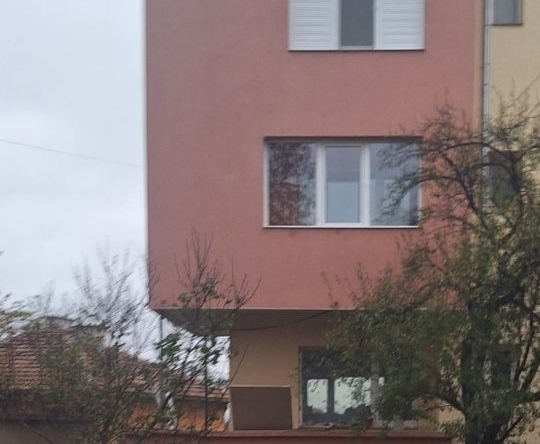 Четиристаен апартамент в Мездра - 120 кв.м за 850 €/кв.м - Снимка #1