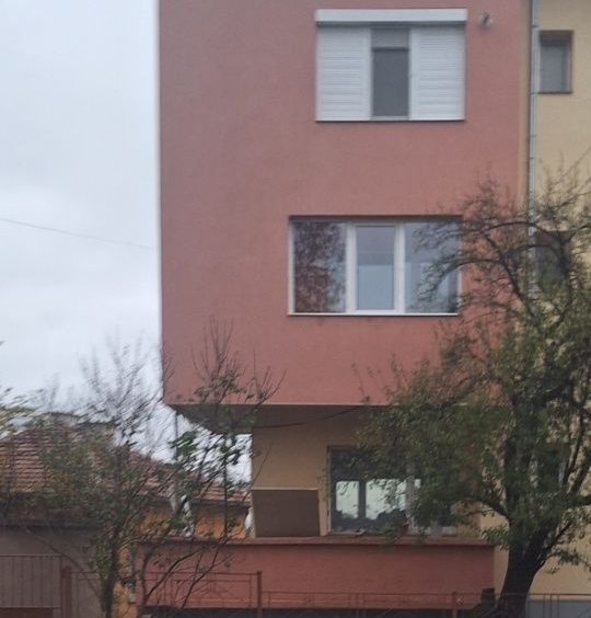 Четиристаен апартамент в Мездра - 120 кв.м за 850 €/кв.м - Снимка #1