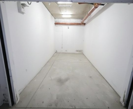 Гараж / Паркомясто в София, Студентски град - 22 кв.м за 4 €/кв.м - Снимка #1