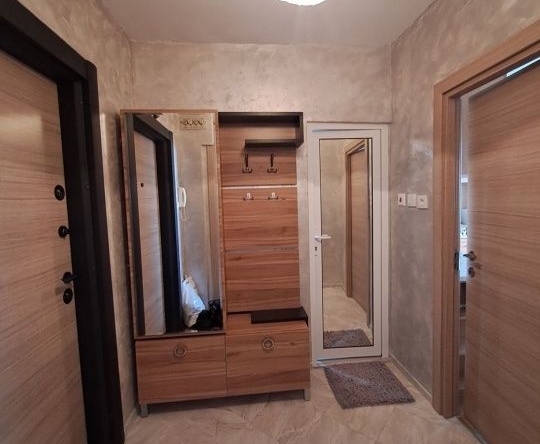 Дава се под наем Двустаен апартамент в Шумен, Топхане - 48 кв.м за 316.2 € - Снимка #1