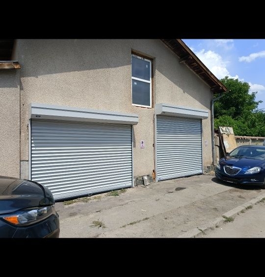 Дава се под наем Гараж / Паркомясто в София, Връбница 1 - 60 кв.м за 450 € - Снимка #1