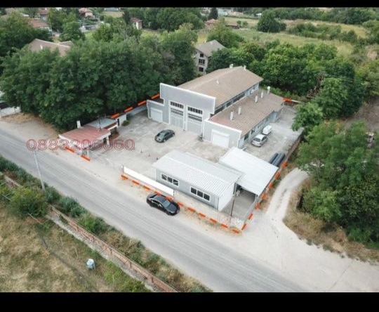 Промишлена сграда в с. Болярци, Област Пловдив - 2000 кв.м за 250 €/кв.м - Снимка #1