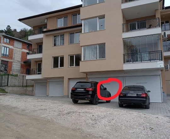 Дава се под наем Гараж / Паркомясто в Асеновград - 24 кв.м за 91.8 € - Снимка #1