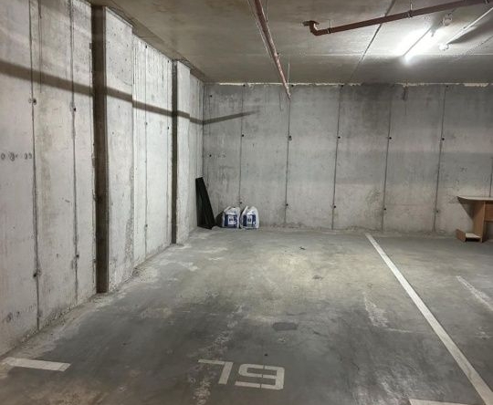 Дава се под наем Гараж / Паркомясто в Пловдив, Тракия - 21 кв.м за 61.2 € - Снимка #1