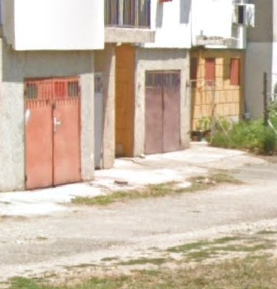 Гараж / Паркомясто в Казанлък - 30 кв.м за 595 €/кв.м - Снимка #1
