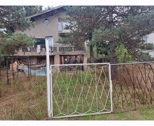 Дава се под наем Къща в София, Малинова долина - 200 кв.м за 204 € - Снимка #1