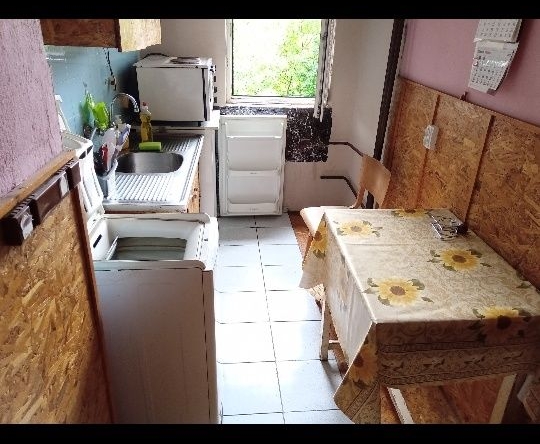 Дава се под наем Двустаен апартамент в Враца, Квартал 103 - 35 кв.м за 204 € - Снимка #1