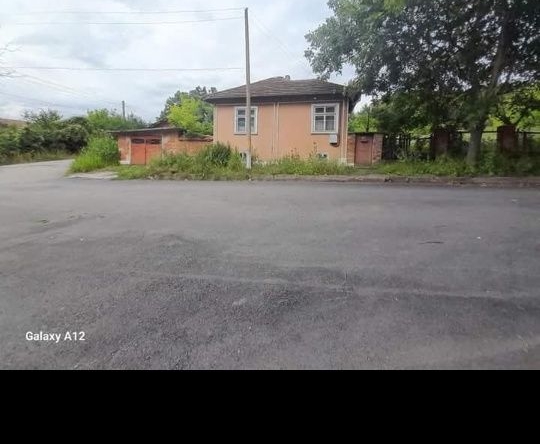 Къща в с. Юпер, Област Разград - 100 кв.м за 459 €/кв.м - Снимка #1